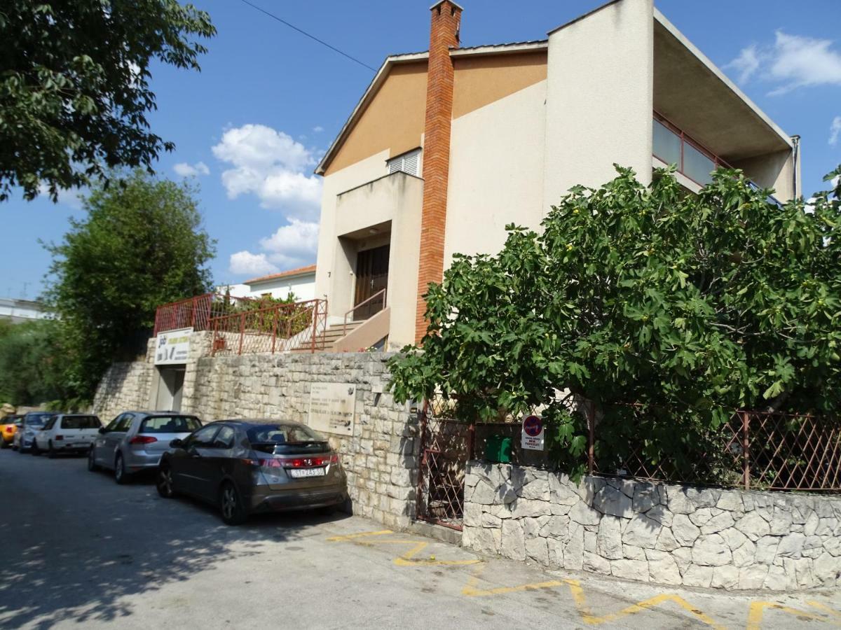 Job Studio Apartments Split Exterior foto